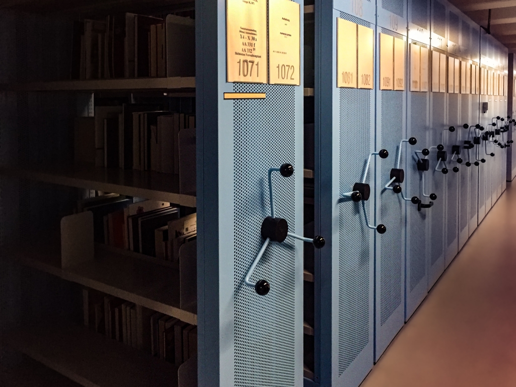 Archive shelfs